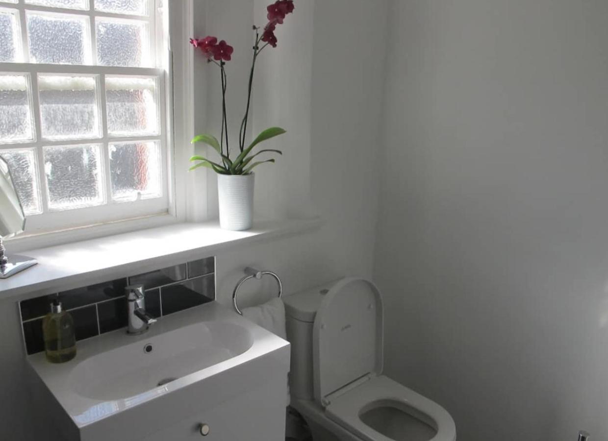 2 Chessels Court, Flat 3 Lägenhet Edinburg Exteriör bild
