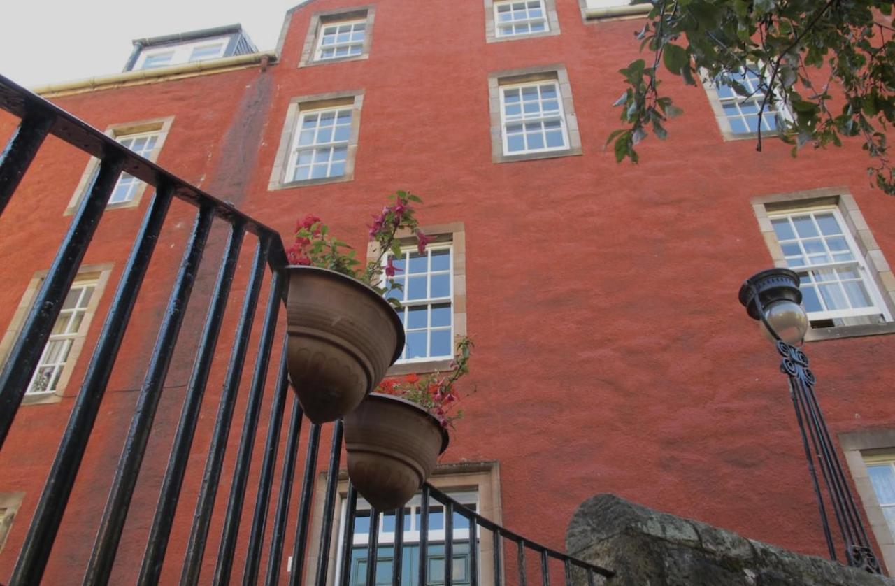 2 Chessels Court, Flat 3 Lägenhet Edinburg Exteriör bild